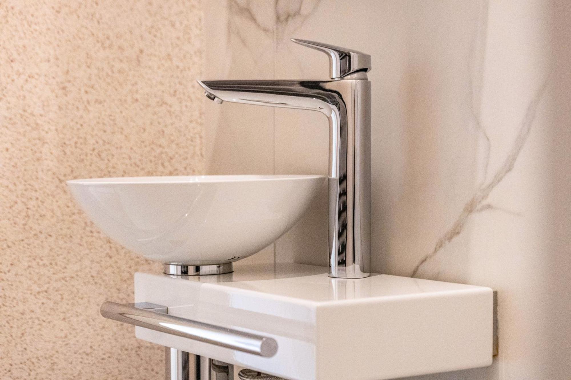 Serviced Xanthurus Apartment