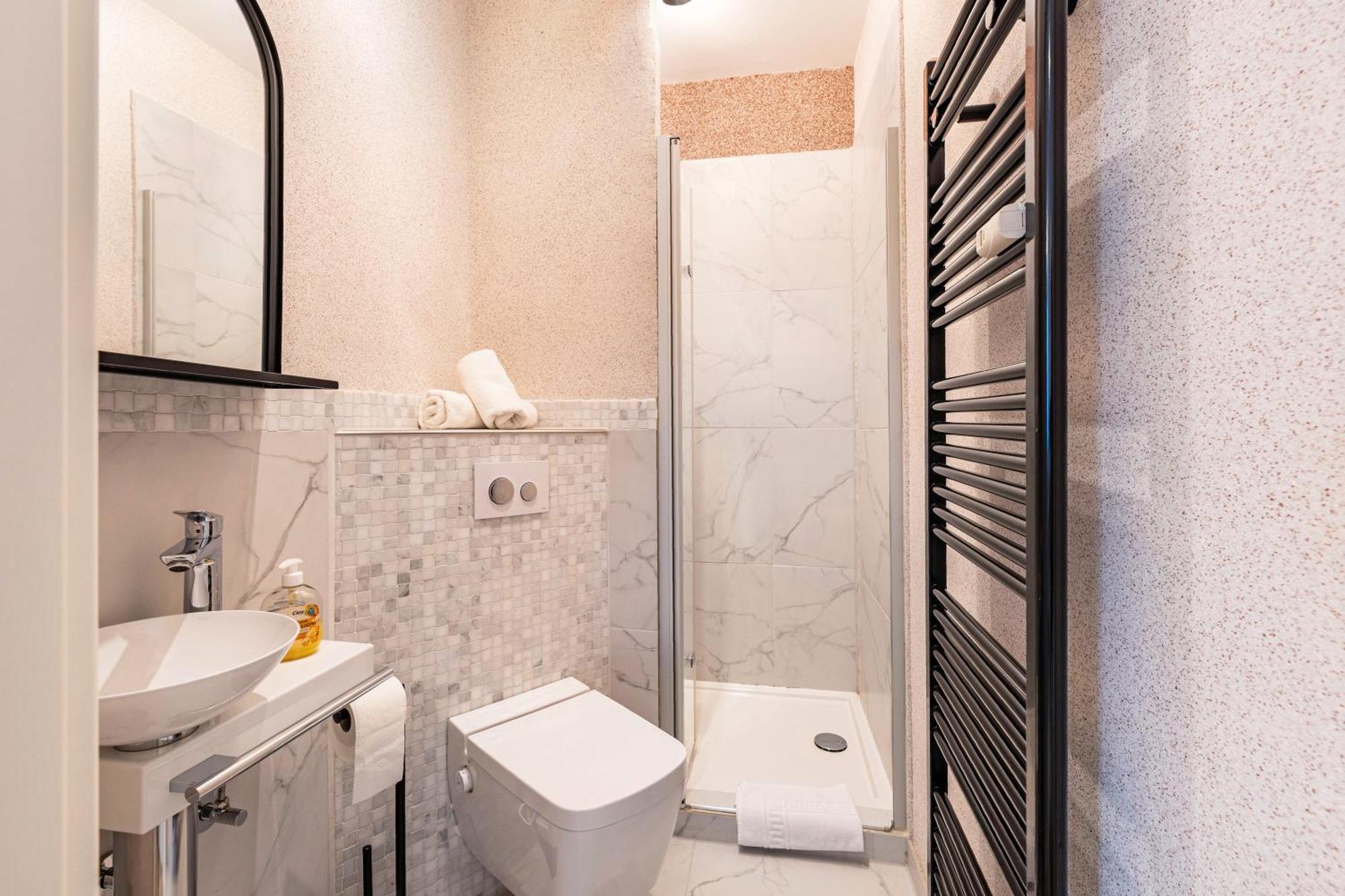 Apartment Serviced Xanthurus